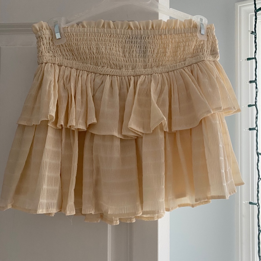 Ruffle skirt